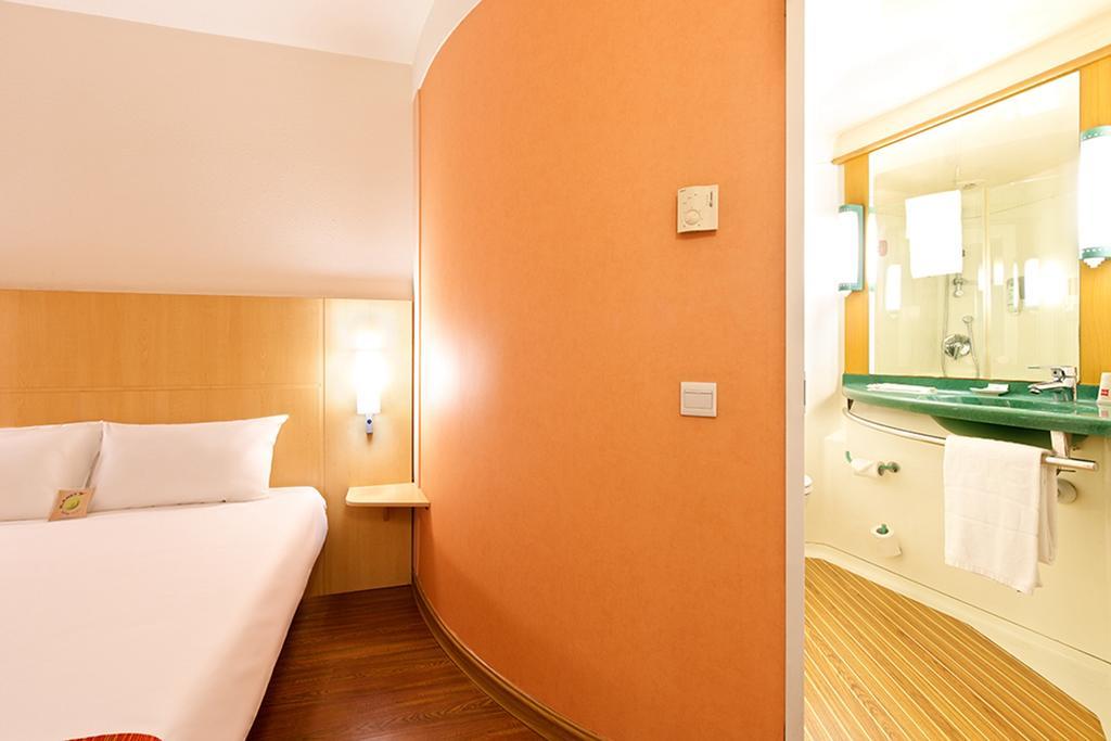 Ibis Leshan City Center Экстерьер фото