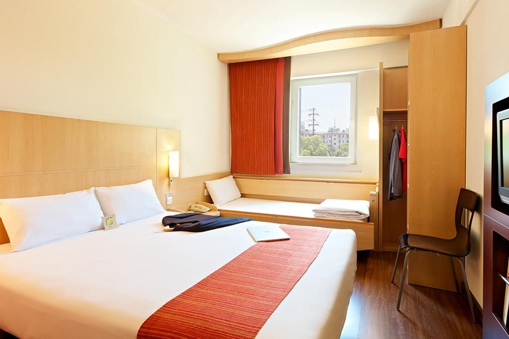 Ibis Leshan City Center Экстерьер фото