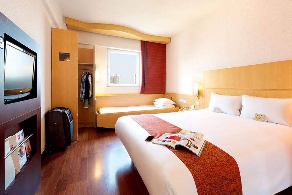 Ibis Leshan City Center Экстерьер фото