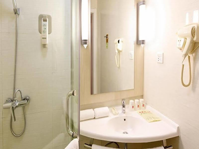 Ibis Leshan City Center Экстерьер фото