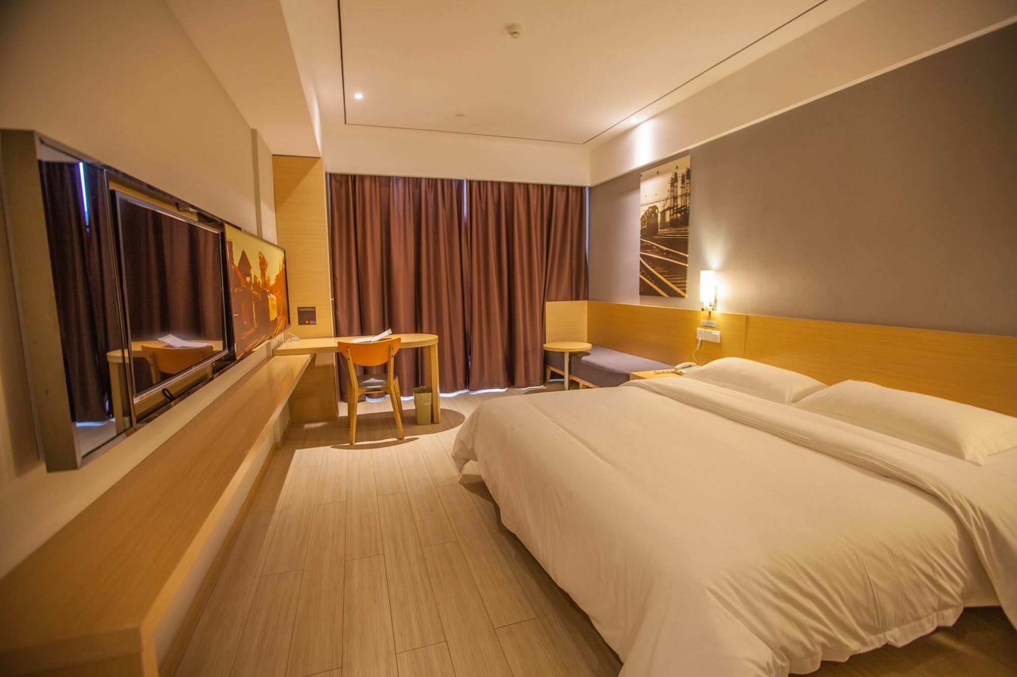 Ibis Leshan City Center Экстерьер фото